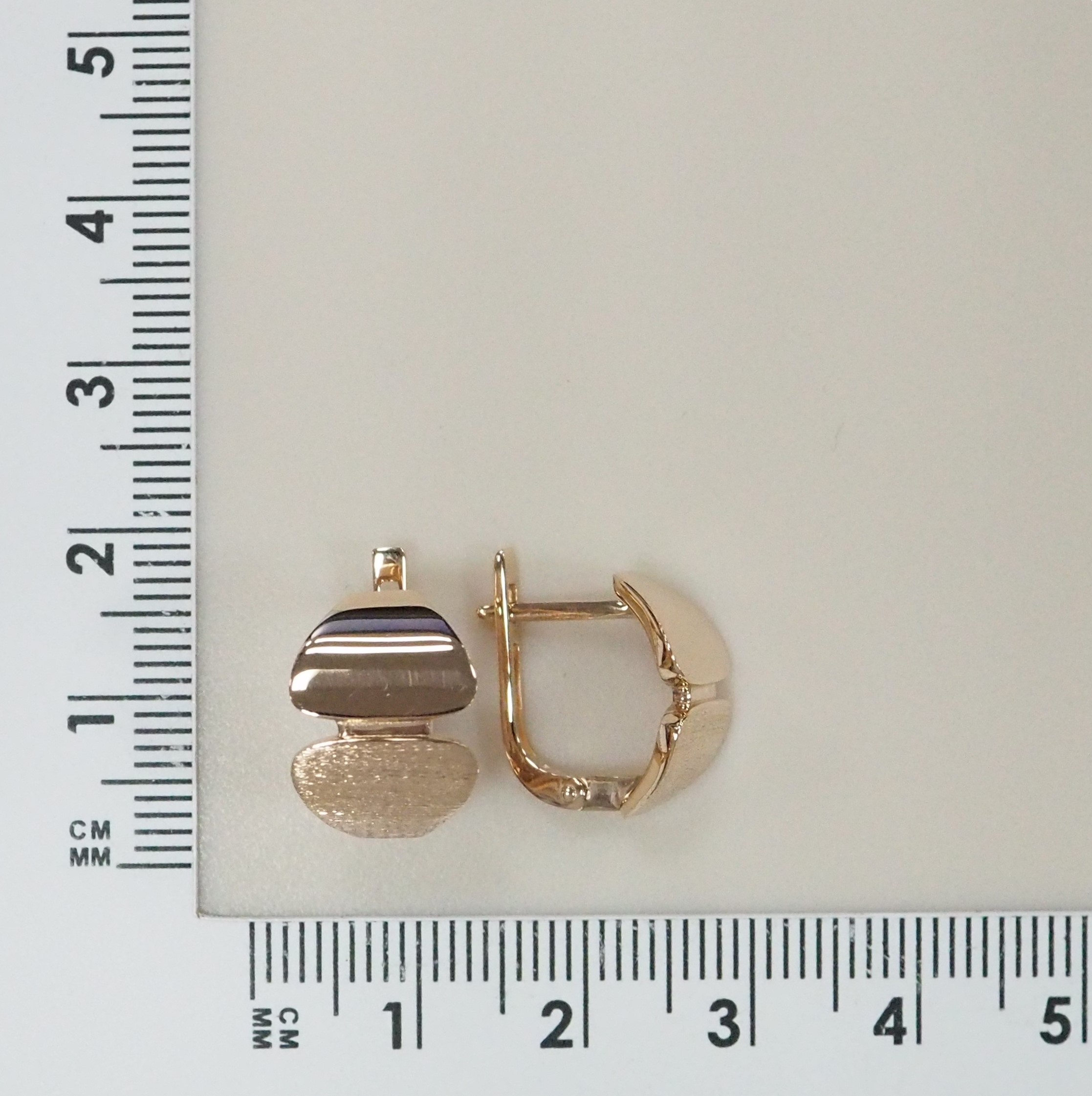 Серьги из золота